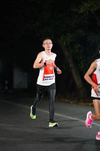 BIB: 4050
                            <button type="button" onclick="openModal(8221389)" class="btn btn-primary btn-sm float-right btn-popup" data-toggle="modal" data-target=".modal-high-quality">
                        <i class="fas fa-shopping-cart"></i> Add to Cart
                    </button>
                                            <button type="button" onclick="isThisMe(8221389, true)" class="btn btn-success btn-sm float-right btn-popup btn-isme hidden" data-toggle="tooltip" data-placement="bottom" title="นี่คือรูปของคุณใช่ไหม คลิกที่นี่เพื่อเอาเข้าอัลบั้ม">
                        <i class="fas fa-plus"></i> Add to album
                    </button>
                    <button type="button" onclick="isThisMe(8221389, false)" class="btn btn-warning btn-sm float-right btn-popup btn-isnotme hidden">
                        <i class="fas fa-ban"></i> Remove from album
                    </button>