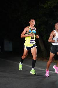 BIB: 354
                            <button type="button" onclick="openModal(8215347)" class="btn btn-primary btn-sm float-right btn-popup" data-toggle="modal" data-target=".modal-high-quality">
                        <i class="fas fa-shopping-cart"></i> Add to Cart
                    </button>
                                            <button type="button" onclick="isThisMe(8215347, true)" class="btn btn-success btn-sm float-right btn-popup btn-isme hidden" data-toggle="tooltip" data-placement="bottom" title="นี่คือรูปของคุณใช่ไหม คลิกที่นี่เพื่อเอาเข้าอัลบั้ม">
                        <i class="fas fa-plus"></i> Add to album
                    </button>
                    <button type="button" onclick="isThisMe(8215347, false)" class="btn btn-warning btn-sm float-right btn-popup btn-isnotme hidden">
                        <i class="fas fa-ban"></i> Remove from album
                    </button>