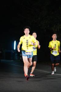 BIB: 17555, 4504
                            <button type="button" onclick="openModal(8235504)" class="btn btn-primary btn-sm float-right btn-popup" data-toggle="modal" data-target=".modal-high-quality">
                        <i class="fas fa-shopping-cart"></i> Add to Cart
                    </button>
                                            <button type="button" onclick="isThisMe(8235504, true)" class="btn btn-success btn-sm float-right btn-popup btn-isme hidden" data-toggle="tooltip" data-placement="bottom" title="นี่คือรูปของคุณใช่ไหม คลิกที่นี่เพื่อเอาเข้าอัลบั้ม">
                        <i class="fas fa-plus"></i> Add to album
                    </button>
                    <button type="button" onclick="isThisMe(8235504, false)" class="btn btn-warning btn-sm float-right btn-popup btn-isnotme hidden">
                        <i class="fas fa-ban"></i> Remove from album
                    </button>