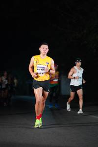 BIB: 4679
                            <button type="button" onclick="openModal(8229237)" class="btn btn-primary btn-sm float-right btn-popup" data-toggle="modal" data-target=".modal-high-quality">
                        <i class="fas fa-shopping-cart"></i> Add to Cart
                    </button>
                                            <button type="button" onclick="isThisMe(8229237, true)" class="btn btn-success btn-sm float-right btn-popup btn-isme hidden" data-toggle="tooltip" data-placement="bottom" title="นี่คือรูปของคุณใช่ไหม คลิกที่นี่เพื่อเอาเข้าอัลบั้ม">
                        <i class="fas fa-plus"></i> Add to album
                    </button>
                    <button type="button" onclick="isThisMe(8229237, false)" class="btn btn-warning btn-sm float-right btn-popup btn-isnotme hidden">
                        <i class="fas fa-ban"></i> Remove from album
                    </button>