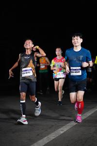 BIB: 40192, 40544
                            <button type="button" onclick="openModal(7796885)" class="btn btn-primary btn-sm float-right btn-popup" data-toggle="modal" data-target=".modal-high-quality">
                        <i class="fas fa-shopping-cart"></i> Add to Cart
                    </button>
                                            <button type="button" onclick="isThisMe(7796885, true)" class="btn btn-success btn-sm float-right btn-popup btn-isme hidden" data-toggle="tooltip" data-placement="bottom" title="นี่คือรูปของคุณใช่ไหม คลิกที่นี่เพื่อเอาเข้าอัลบั้ม">
                        <i class="fas fa-plus"></i> Add to album
                    </button>
                    <button type="button" onclick="isThisMe(7796885, false)" class="btn btn-warning btn-sm float-right btn-popup btn-isnotme hidden">
                        <i class="fas fa-ban"></i> Remove from album
                    </button>