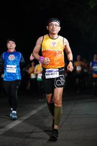BIB: 42304
                            <button type="button" onclick="openModal(7902291)" class="btn btn-primary btn-sm float-right btn-popup" data-toggle="modal" data-target=".modal-high-quality">
                        <i class="fas fa-shopping-cart"></i> Add to Cart
                    </button>
                                            <button type="button" onclick="isThisMe(7902291, true)" class="btn btn-success btn-sm float-right btn-popup btn-isme hidden" data-toggle="tooltip" data-placement="bottom" title="นี่คือรูปของคุณใช่ไหม คลิกที่นี่เพื่อเอาเข้าอัลบั้ม">
                        <i class="fas fa-plus"></i> Add to album
                    </button>
                    <button type="button" onclick="isThisMe(7902291, false)" class="btn btn-warning btn-sm float-right btn-popup btn-isnotme hidden">
                        <i class="fas fa-ban"></i> Remove from album
                    </button>