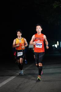 BIB: 4811
                            <button type="button" onclick="openModal(7791324)" class="btn btn-primary btn-sm float-right btn-popup" data-toggle="modal" data-target=".modal-high-quality">
                        <i class="fas fa-shopping-cart"></i> Add to Cart
                    </button>
                                            <button type="button" onclick="isThisMe(7791324, true)" class="btn btn-success btn-sm float-right btn-popup btn-isme hidden" data-toggle="tooltip" data-placement="bottom" title="นี่คือรูปของคุณใช่ไหม คลิกที่นี่เพื่อเอาเข้าอัลบั้ม">
                        <i class="fas fa-plus"></i> Add to album
                    </button>
                    <button type="button" onclick="isThisMe(7791324, false)" class="btn btn-warning btn-sm float-right btn-popup btn-isnotme hidden">
                        <i class="fas fa-ban"></i> Remove from album
                    </button>