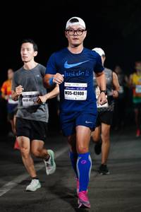 BIB: 42400, 451
                            <button type="button" onclick="openModal(7816047)" class="btn btn-primary btn-sm float-right btn-popup" data-toggle="modal" data-target=".modal-high-quality">
                        <i class="fas fa-shopping-cart"></i> Add to Cart
                    </button>
                                            <button type="button" onclick="isThisMe(7816047, true)" class="btn btn-success btn-sm float-right btn-popup btn-isme hidden" data-toggle="tooltip" data-placement="bottom" title="นี่คือรูปของคุณใช่ไหม คลิกที่นี่เพื่อเอาเข้าอัลบั้ม">
                        <i class="fas fa-plus"></i> Add to album
                    </button>
                    <button type="button" onclick="isThisMe(7816047, false)" class="btn btn-warning btn-sm float-right btn-popup btn-isnotme hidden">
                        <i class="fas fa-ban"></i> Remove from album
                    </button>