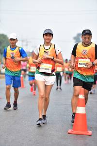 BIB: 10515
                            <button type="button" onclick="openModal(8954950)" class="btn btn-primary btn-sm float-right btn-popup" data-toggle="modal" data-target=".modal-high-quality">
                        <i class="fas fa-shopping-cart"></i> Add to Cart
                    </button>
                                            <button type="button" onclick="isThisMe(8954950, true)" class="btn btn-success btn-sm float-right btn-popup btn-isme hidden" data-toggle="tooltip" data-placement="bottom" title="นี่คือรูปของคุณใช่ไหม คลิกที่นี่เพื่อเอาเข้าอัลบั้ม">
                        <i class="fas fa-plus"></i> Add to album
                    </button>
                    <button type="button" onclick="isThisMe(8954950, false)" class="btn btn-warning btn-sm float-right btn-popup btn-isnotme hidden">
                        <i class="fas fa-ban"></i> Remove from album
                    </button>