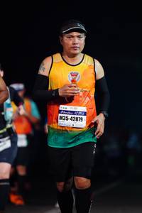 BIB: 121, 42079
                            <button type="button" onclick="openModal(8942950)" class="btn btn-primary btn-sm float-right btn-popup" data-toggle="modal" data-target=".modal-high-quality">
                        <i class="fas fa-shopping-cart"></i> Add to Cart
                    </button>
                                            <button type="button" onclick="isThisMe(8942950, true)" class="btn btn-success btn-sm float-right btn-popup btn-isme hidden" data-toggle="tooltip" data-placement="bottom" title="นี่คือรูปของคุณใช่ไหม คลิกที่นี่เพื่อเอาเข้าอัลบั้ม">
                        <i class="fas fa-plus"></i> Add to album
                    </button>
                    <button type="button" onclick="isThisMe(8942950, false)" class="btn btn-warning btn-sm float-right btn-popup btn-isnotme hidden">
                        <i class="fas fa-ban"></i> Remove from album
                    </button>