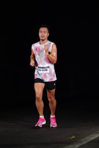 BIB: 42190
                            <button type="button" onclick="openModal(8848582)" class="btn btn-primary btn-sm float-right btn-popup" data-toggle="modal" data-target=".modal-high-quality">
                        <i class="fas fa-shopping-cart"></i> Add to Cart
                    </button>
                                            <button type="button" onclick="isThisMe(8848582, true)" class="btn btn-success btn-sm float-right btn-popup btn-isme hidden" data-toggle="tooltip" data-placement="bottom" title="นี่คือรูปของคุณใช่ไหม คลิกที่นี่เพื่อเอาเข้าอัลบั้ม">
                        <i class="fas fa-plus"></i> Add to album
                    </button>
                    <button type="button" onclick="isThisMe(8848582, false)" class="btn btn-warning btn-sm float-right btn-popup btn-isnotme hidden">
                        <i class="fas fa-ban"></i> Remove from album
                    </button>