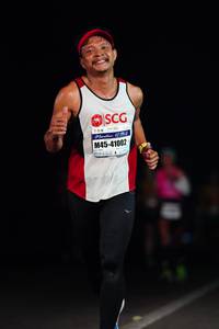 BIB: 41002
                            <button type="button" onclick="openModal(8848752)" class="btn btn-primary btn-sm float-right btn-popup" data-toggle="modal" data-target=".modal-high-quality">
                        <i class="fas fa-shopping-cart"></i> Add to Cart
                    </button>
                                            <button type="button" onclick="isThisMe(8848752, true)" class="btn btn-success btn-sm float-right btn-popup btn-isme hidden" data-toggle="tooltip" data-placement="bottom" title="นี่คือรูปของคุณใช่ไหม คลิกที่นี่เพื่อเอาเข้าอัลบั้ม">
                        <i class="fas fa-plus"></i> Add to album
                    </button>
                    <button type="button" onclick="isThisMe(8848752, false)" class="btn btn-warning btn-sm float-right btn-popup btn-isnotme hidden">
                        <i class="fas fa-ban"></i> Remove from album
                    </button>