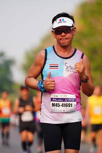 BIB: 107, 42195, 41691
                            <button type="button" onclick="openModal(8462775)" class="btn btn-primary btn-sm float-right btn-popup" data-toggle="modal" data-target=".modal-high-quality">
                        <i class="fas fa-shopping-cart"></i> Add to Cart
                    </button>
                                            <button type="button" onclick="isThisMe(8462775, true)" class="btn btn-success btn-sm float-right btn-popup btn-isme hidden" data-toggle="tooltip" data-placement="bottom" title="นี่คือรูปของคุณใช่ไหม คลิกที่นี่เพื่อเอาเข้าอัลบั้ม">
                        <i class="fas fa-plus"></i> Add to album
                    </button>
                    <button type="button" onclick="isThisMe(8462775, false)" class="btn btn-warning btn-sm float-right btn-popup btn-isnotme hidden">
                        <i class="fas fa-ban"></i> Remove from album
                    </button>
