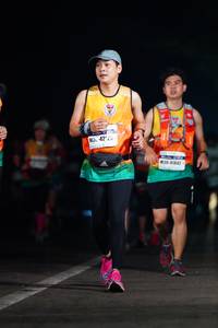 BIB: 4228, 41842
                            <button type="button" onclick="openModal(8916101)" class="btn btn-primary btn-sm float-right btn-popup" data-toggle="modal" data-target=".modal-high-quality">
                        <i class="fas fa-shopping-cart"></i> Add to Cart
                    </button>
                                            <button type="button" onclick="isThisMe(8916101, true)" class="btn btn-success btn-sm float-right btn-popup btn-isme hidden" data-toggle="tooltip" data-placement="bottom" title="นี่คือรูปของคุณใช่ไหม คลิกที่นี่เพื่อเอาเข้าอัลบั้ม">
                        <i class="fas fa-plus"></i> Add to album
                    </button>
                    <button type="button" onclick="isThisMe(8916101, false)" class="btn btn-warning btn-sm float-right btn-popup btn-isnotme hidden">
                        <i class="fas fa-ban"></i> Remove from album
                    </button>
