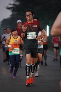 BIB: 22319, 20175
                            <button type="button" onclick="openModal(8573051)" class="btn btn-primary btn-sm float-right btn-popup" data-toggle="modal" data-target=".modal-high-quality">
                        <i class="fas fa-shopping-cart"></i> Add to Cart
                    </button>
                                            <button type="button" onclick="isThisMe(8573051, true)" class="btn btn-success btn-sm float-right btn-popup btn-isme hidden" data-toggle="tooltip" data-placement="bottom" title="นี่คือรูปของคุณใช่ไหม คลิกที่นี่เพื่อเอาเข้าอัลบั้ม">
                        <i class="fas fa-plus"></i> Add to album
                    </button>
                    <button type="button" onclick="isThisMe(8573051, false)" class="btn btn-warning btn-sm float-right btn-popup btn-isnotme hidden">
                        <i class="fas fa-ban"></i> Remove from album
                    </button>
