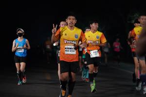 BIB: 42204
                            <button type="button" onclick="openModal(8363981)" class="btn btn-primary btn-sm float-right btn-popup" data-toggle="modal" data-target=".modal-high-quality">
                        <i class="fas fa-shopping-cart"></i> Add to Cart
                    </button>
                                            <button type="button" onclick="isThisMe(8363981, true)" class="btn btn-success btn-sm float-right btn-popup btn-isme hidden" data-toggle="tooltip" data-placement="bottom" title="นี่คือรูปของคุณใช่ไหม คลิกที่นี่เพื่อเอาเข้าอัลบั้ม">
                        <i class="fas fa-plus"></i> Add to album
                    </button>
                    <button type="button" onclick="isThisMe(8363981, false)" class="btn btn-warning btn-sm float-right btn-popup btn-isnotme hidden">
                        <i class="fas fa-ban"></i> Remove from album
                    </button>