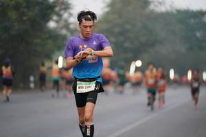 BIB: 21117
                            <button type="button" onclick="openModal(9053546)" class="btn btn-primary btn-sm float-right btn-popup" data-toggle="modal" data-target=".modal-high-quality">
                        <i class="fas fa-shopping-cart"></i> Add to Cart
                    </button>
                                            <button type="button" onclick="isThisMe(9053546, true)" class="btn btn-success btn-sm float-right btn-popup btn-isme hidden" data-toggle="tooltip" data-placement="bottom" title="นี่คือรูปของคุณใช่ไหม คลิกที่นี่เพื่อเอาเข้าอัลบั้ม">
                        <i class="fas fa-plus"></i> Add to album
                    </button>
                    <button type="button" onclick="isThisMe(9053546, false)" class="btn btn-warning btn-sm float-right btn-popup btn-isnotme hidden">
                        <i class="fas fa-ban"></i> Remove from album
                    </button>