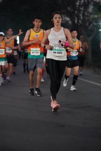BIB: 25242, 2754
                            <button type="button" onclick="openModal(8569853)" class="btn btn-primary btn-sm float-right btn-popup" data-toggle="modal" data-target=".modal-high-quality">
                        <i class="fas fa-shopping-cart"></i> Add to Cart
                    </button>
                                            <button type="button" onclick="isThisMe(8569853, true)" class="btn btn-success btn-sm float-right btn-popup btn-isme hidden" data-toggle="tooltip" data-placement="bottom" title="นี่คือรูปของคุณใช่ไหม คลิกที่นี่เพื่อเอาเข้าอัลบั้ม">
                        <i class="fas fa-plus"></i> Add to album
                    </button>
                    <button type="button" onclick="isThisMe(8569853, false)" class="btn btn-warning btn-sm float-right btn-popup btn-isnotme hidden">
                        <i class="fas fa-ban"></i> Remove from album
                    </button>