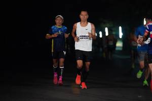 BIB: 41204
                            <button type="button" onclick="openModal(8360091)" class="btn btn-primary btn-sm float-right btn-popup" data-toggle="modal" data-target=".modal-high-quality">
                        <i class="fas fa-shopping-cart"></i> Add to Cart
                    </button>
                                            <button type="button" onclick="isThisMe(8360091, true)" class="btn btn-success btn-sm float-right btn-popup btn-isme hidden" data-toggle="tooltip" data-placement="bottom" title="นี่คือรูปของคุณใช่ไหม คลิกที่นี่เพื่อเอาเข้าอัลบั้ม">
                        <i class="fas fa-plus"></i> Add to album
                    </button>
                    <button type="button" onclick="isThisMe(8360091, false)" class="btn btn-warning btn-sm float-right btn-popup btn-isnotme hidden">
                        <i class="fas fa-ban"></i> Remove from album
                    </button>