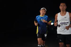 BIB: 41204
                            <button type="button" onclick="openModal(8360119)" class="btn btn-primary btn-sm float-right btn-popup" data-toggle="modal" data-target=".modal-high-quality">
                        <i class="fas fa-shopping-cart"></i> Add to Cart
                    </button>
                                            <button type="button" onclick="isThisMe(8360119, true)" class="btn btn-success btn-sm float-right btn-popup btn-isme hidden" data-toggle="tooltip" data-placement="bottom" title="นี่คือรูปของคุณใช่ไหม คลิกที่นี่เพื่อเอาเข้าอัลบั้ม">
                        <i class="fas fa-plus"></i> Add to album
                    </button>
                    <button type="button" onclick="isThisMe(8360119, false)" class="btn btn-warning btn-sm float-right btn-popup btn-isnotme hidden">
                        <i class="fas fa-ban"></i> Remove from album
                    </button>