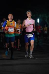 BIB: 40945, 4201
                            <button type="button" onclick="openModal(8432927)" class="btn btn-primary btn-sm float-right btn-popup" data-toggle="modal" data-target=".modal-high-quality">
                        <i class="fas fa-shopping-cart"></i> Add to Cart
                    </button>
                                            <button type="button" onclick="isThisMe(8432927, true)" class="btn btn-success btn-sm float-right btn-popup btn-isme hidden" data-toggle="tooltip" data-placement="bottom" title="นี่คือรูปของคุณใช่ไหม คลิกที่นี่เพื่อเอาเข้าอัลบั้ม">
                        <i class="fas fa-plus"></i> Add to album
                    </button>
                    <button type="button" onclick="isThisMe(8432927, false)" class="btn btn-warning btn-sm float-right btn-popup btn-isnotme hidden">
                        <i class="fas fa-ban"></i> Remove from album
                    </button>