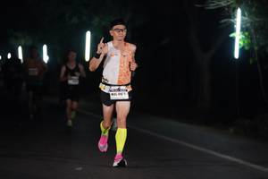 BIB: 410
                            <button type="button" onclick="openModal(8360194)" class="btn btn-primary btn-sm float-right btn-popup" data-toggle="modal" data-target=".modal-high-quality">
                        <i class="fas fa-shopping-cart"></i> Add to Cart
                    </button>
                                            <button type="button" onclick="isThisMe(8360194, true)" class="btn btn-success btn-sm float-right btn-popup btn-isme hidden" data-toggle="tooltip" data-placement="bottom" title="นี่คือรูปของคุณใช่ไหม คลิกที่นี่เพื่อเอาเข้าอัลบั้ม">
                        <i class="fas fa-plus"></i> Add to album
                    </button>
                    <button type="button" onclick="isThisMe(8360194, false)" class="btn btn-warning btn-sm float-right btn-popup btn-isnotme hidden">
                        <i class="fas fa-ban"></i> Remove from album
                    </button>