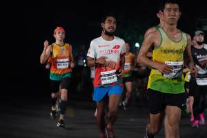 BIB: 477, 41013
                            <button type="button" onclick="openModal(8360742)" class="btn btn-primary btn-sm float-right btn-popup" data-toggle="modal" data-target=".modal-high-quality">
                        <i class="fas fa-shopping-cart"></i> Add to Cart
                    </button>
                                            <button type="button" onclick="isThisMe(8360742, true)" class="btn btn-success btn-sm float-right btn-popup btn-isme hidden" data-toggle="tooltip" data-placement="bottom" title="นี่คือรูปของคุณใช่ไหม คลิกที่นี่เพื่อเอาเข้าอัลบั้ม">
                        <i class="fas fa-plus"></i> Add to album
                    </button>
                    <button type="button" onclick="isThisMe(8360742, false)" class="btn btn-warning btn-sm float-right btn-popup btn-isnotme hidden">
                        <i class="fas fa-ban"></i> Remove from album
                    </button>