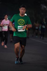 BIB: 212
                            <button type="button" onclick="openModal(8995137)" class="btn btn-primary btn-sm float-right btn-popup" data-toggle="modal" data-target=".modal-high-quality">
                        <i class="fas fa-shopping-cart"></i> Add to Cart
                    </button>
                                            <button type="button" onclick="isThisMe(8995137, true)" class="btn btn-success btn-sm float-right btn-popup btn-isme hidden" data-toggle="tooltip" data-placement="bottom" title="นี่คือรูปของคุณใช่ไหม คลิกที่นี่เพื่อเอาเข้าอัลบั้ม">
                        <i class="fas fa-plus"></i> Add to album
                    </button>
                    <button type="button" onclick="isThisMe(8995137, false)" class="btn btn-warning btn-sm float-right btn-popup btn-isnotme hidden">
                        <i class="fas fa-ban"></i> Remove from album
                    </button>