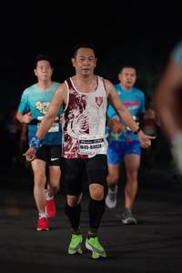BIB: 84038
                            <button type="button" onclick="openModal(8383106)" class="btn btn-primary btn-sm float-right btn-popup" data-toggle="modal" data-target=".modal-high-quality">
                        <i class="fas fa-shopping-cart"></i> Add to Cart
                    </button>
                                            <button type="button" onclick="isThisMe(8383106, true)" class="btn btn-success btn-sm float-right btn-popup btn-isme hidden" data-toggle="tooltip" data-placement="bottom" title="นี่คือรูปของคุณใช่ไหม คลิกที่นี่เพื่อเอาเข้าอัลบั้ม">
                        <i class="fas fa-plus"></i> Add to album
                    </button>
                    <button type="button" onclick="isThisMe(8383106, false)" class="btn btn-warning btn-sm float-right btn-popup btn-isnotme hidden">
                        <i class="fas fa-ban"></i> Remove from album
                    </button>
