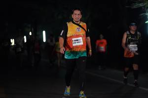 BIB: 43083
                            <button type="button" onclick="openModal(8443574)" class="btn btn-primary btn-sm float-right btn-popup" data-toggle="modal" data-target=".modal-high-quality">
                        <i class="fas fa-shopping-cart"></i> Add to Cart
                    </button>
                                            <button type="button" onclick="isThisMe(8443574, true)" class="btn btn-success btn-sm float-right btn-popup btn-isme hidden" data-toggle="tooltip" data-placement="bottom" title="นี่คือรูปของคุณใช่ไหม คลิกที่นี่เพื่อเอาเข้าอัลบั้ม">
                        <i class="fas fa-plus"></i> Add to album
                    </button>
                    <button type="button" onclick="isThisMe(8443574, false)" class="btn btn-warning btn-sm float-right btn-popup btn-isnotme hidden">
                        <i class="fas fa-ban"></i> Remove from album
                    </button>