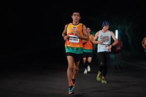 BIB: 46870
                            <button type="button" onclick="openModal(8352277)" class="btn btn-primary btn-sm float-right btn-popup" data-toggle="modal" data-target=".modal-high-quality">
                        <i class="fas fa-shopping-cart"></i> Add to Cart
                    </button>
                                            <button type="button" onclick="isThisMe(8352277, true)" class="btn btn-success btn-sm float-right btn-popup btn-isme hidden" data-toggle="tooltip" data-placement="bottom" title="นี่คือรูปของคุณใช่ไหม คลิกที่นี่เพื่อเอาเข้าอัลบั้ม">
                        <i class="fas fa-plus"></i> Add to album
                    </button>
                    <button type="button" onclick="isThisMe(8352277, false)" class="btn btn-warning btn-sm float-right btn-popup btn-isnotme hidden">
                        <i class="fas fa-ban"></i> Remove from album
                    </button>