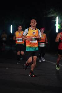 BIB: 2010
                            <button type="button" onclick="openModal(8971053)" class="btn btn-primary btn-sm float-right btn-popup" data-toggle="modal" data-target=".modal-high-quality">
                        <i class="fas fa-shopping-cart"></i> Add to Cart
                    </button>
                                            <button type="button" onclick="isThisMe(8971053, true)" class="btn btn-success btn-sm float-right btn-popup btn-isme hidden" data-toggle="tooltip" data-placement="bottom" title="นี่คือรูปของคุณใช่ไหม คลิกที่นี่เพื่อเอาเข้าอัลบั้ม">
                        <i class="fas fa-plus"></i> Add to album
                    </button>
                    <button type="button" onclick="isThisMe(8971053, false)" class="btn btn-warning btn-sm float-right btn-popup btn-isnotme hidden">
                        <i class="fas fa-ban"></i> Remove from album
                    </button>