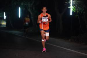 BIB: 193
                            <button type="button" onclick="openModal(8342900)" class="btn btn-primary btn-sm float-right btn-popup" data-toggle="modal" data-target=".modal-high-quality">
                        <i class="fas fa-shopping-cart"></i> Add to Cart
                    </button>
                                            <button type="button" onclick="isThisMe(8342900, true)" class="btn btn-success btn-sm float-right btn-popup btn-isme hidden" data-toggle="tooltip" data-placement="bottom" title="นี่คือรูปของคุณใช่ไหม คลิกที่นี่เพื่อเอาเข้าอัลบั้ม">
                        <i class="fas fa-plus"></i> Add to album
                    </button>
                    <button type="button" onclick="isThisMe(8342900, false)" class="btn btn-warning btn-sm float-right btn-popup btn-isnotme hidden">
                        <i class="fas fa-ban"></i> Remove from album
                    </button>