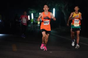 BIB: 4104
                            <button type="button" onclick="openModal(8351727)" class="btn btn-primary btn-sm float-right btn-popup" data-toggle="modal" data-target=".modal-high-quality">
                        <i class="fas fa-shopping-cart"></i> Add to Cart
                    </button>
                                            <button type="button" onclick="isThisMe(8351727, true)" class="btn btn-success btn-sm float-right btn-popup btn-isme hidden" data-toggle="tooltip" data-placement="bottom" title="นี่คือรูปของคุณใช่ไหม คลิกที่นี่เพื่อเอาเข้าอัลบั้ม">
                        <i class="fas fa-plus"></i> Add to album
                    </button>
                    <button type="button" onclick="isThisMe(8351727, false)" class="btn btn-warning btn-sm float-right btn-popup btn-isnotme hidden">
                        <i class="fas fa-ban"></i> Remove from album
                    </button>