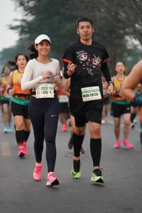 BIB: 253, 26138
                            <button type="button" onclick="openModal(9044150)" class="btn btn-primary btn-sm float-right btn-popup" data-toggle="modal" data-target=".modal-high-quality">
                        <i class="fas fa-shopping-cart"></i> Add to Cart
                    </button>
                                            <button type="button" onclick="isThisMe(9044150, true)" class="btn btn-success btn-sm float-right btn-popup btn-isme hidden" data-toggle="tooltip" data-placement="bottom" title="นี่คือรูปของคุณใช่ไหม คลิกที่นี่เพื่อเอาเข้าอัลบั้ม">
                        <i class="fas fa-plus"></i> Add to album
                    </button>
                    <button type="button" onclick="isThisMe(9044150, false)" class="btn btn-warning btn-sm float-right btn-popup btn-isnotme hidden">
                        <i class="fas fa-ban"></i> Remove from album
                    </button>