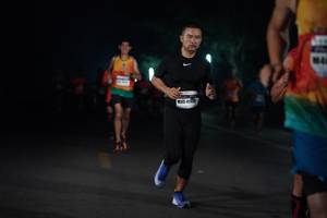 BIB: 410
                            <button type="button" onclick="openModal(8362439)" class="btn btn-primary btn-sm float-right btn-popup" data-toggle="modal" data-target=".modal-high-quality">
                        <i class="fas fa-shopping-cart"></i> Add to Cart
                    </button>
                                            <button type="button" onclick="isThisMe(8362439, true)" class="btn btn-success btn-sm float-right btn-popup btn-isme hidden" data-toggle="tooltip" data-placement="bottom" title="นี่คือรูปของคุณใช่ไหม คลิกที่นี่เพื่อเอาเข้าอัลบั้ม">
                        <i class="fas fa-plus"></i> Add to album
                    </button>
                    <button type="button" onclick="isThisMe(8362439, false)" class="btn btn-warning btn-sm float-right btn-popup btn-isnotme hidden">
                        <i class="fas fa-ban"></i> Remove from album
                    </button>