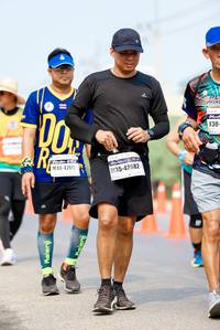 BIB: 4261, 42682
                            <button type="button" onclick="openModal(9197533)" class="btn btn-primary btn-sm float-right btn-popup" data-toggle="modal" data-target=".modal-high-quality">
                        <i class="fas fa-shopping-cart"></i> Add to Cart
                    </button>
                                            <button type="button" onclick="isThisMe(9197533, true)" class="btn btn-success btn-sm float-right btn-popup btn-isme hidden" data-toggle="tooltip" data-placement="bottom" title="นี่คือรูปของคุณใช่ไหม คลิกที่นี่เพื่อเอาเข้าอัลบั้ม">
                        <i class="fas fa-plus"></i> Add to album
                    </button>
                    <button type="button" onclick="isThisMe(9197533, false)" class="btn btn-warning btn-sm float-right btn-popup btn-isnotme hidden">
                        <i class="fas fa-ban"></i> Remove from album
                    </button>