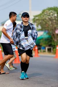 BIB: 421
                            <button type="button" onclick="openModal(9184541)" class="btn btn-primary btn-sm float-right btn-popup" data-toggle="modal" data-target=".modal-high-quality">
                        <i class="fas fa-shopping-cart"></i> Add to Cart
                    </button>
                                            <button type="button" onclick="isThisMe(9184541, true)" class="btn btn-success btn-sm float-right btn-popup btn-isme hidden" data-toggle="tooltip" data-placement="bottom" title="นี่คือรูปของคุณใช่ไหม คลิกที่นี่เพื่อเอาเข้าอัลบั้ม">
                        <i class="fas fa-plus"></i> Add to album
                    </button>
                    <button type="button" onclick="isThisMe(9184541, false)" class="btn btn-warning btn-sm float-right btn-popup btn-isnotme hidden">
                        <i class="fas fa-ban"></i> Remove from album
                    </button>