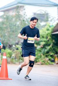 BIB: 16607
                            <button type="button" onclick="openModal(9233973)" class="btn btn-primary btn-sm float-right btn-popup" data-toggle="modal" data-target=".modal-high-quality">
                        <i class="fas fa-shopping-cart"></i> Add to Cart
                    </button>
                                            <button type="button" onclick="isThisMe(9233973, true)" class="btn btn-success btn-sm float-right btn-popup btn-isme hidden" data-toggle="tooltip" data-placement="bottom" title="นี่คือรูปของคุณใช่ไหม คลิกที่นี่เพื่อเอาเข้าอัลบั้ม">
                        <i class="fas fa-plus"></i> Add to album
                    </button>
                    <button type="button" onclick="isThisMe(9233973, false)" class="btn btn-warning btn-sm float-right btn-popup btn-isnotme hidden">
                        <i class="fas fa-ban"></i> Remove from album
                    </button>