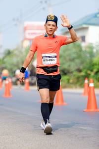 BIB: 41831
                            <button type="button" onclick="openModal(9170034)" class="btn btn-primary btn-sm float-right btn-popup" data-toggle="modal" data-target=".modal-high-quality">
                        <i class="fas fa-shopping-cart"></i> Add to Cart
                    </button>
                                            <button type="button" onclick="isThisMe(9170034, true)" class="btn btn-success btn-sm float-right btn-popup btn-isme hidden" data-toggle="tooltip" data-placement="bottom" title="นี่คือรูปของคุณใช่ไหม คลิกที่นี่เพื่อเอาเข้าอัลบั้ม">
                        <i class="fas fa-plus"></i> Add to album
                    </button>
                    <button type="button" onclick="isThisMe(9170034, false)" class="btn btn-warning btn-sm float-right btn-popup btn-isnotme hidden">
                        <i class="fas fa-ban"></i> Remove from album
                    </button>