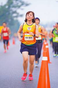 BIB: 10111
                            <button type="button" onclick="openModal(7368995)" class="btn btn-primary btn-sm float-right btn-popup" data-toggle="modal" data-target=".modal-high-quality">
                        <i class="fas fa-shopping-cart"></i> Add to Cart
                    </button>
                                            <button type="button" onclick="isThisMe(7368995, true)" class="btn btn-success btn-sm float-right btn-popup btn-isme hidden" data-toggle="tooltip" data-placement="bottom" title="นี่คือรูปของคุณใช่ไหม คลิกที่นี่เพื่อเอาเข้าอัลบั้ม">
                        <i class="fas fa-plus"></i> Add to album
                    </button>
                    <button type="button" onclick="isThisMe(7368995, false)" class="btn btn-warning btn-sm float-right btn-popup btn-isnotme hidden">
                        <i class="fas fa-ban"></i> Remove from album
                    </button>