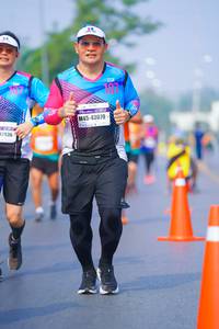 BIB: 107, 43070, 7936
                            <button type="button" onclick="openModal(7835973)" class="btn btn-primary btn-sm float-right btn-popup" data-toggle="modal" data-target=".modal-high-quality">
                        <i class="fas fa-shopping-cart"></i> Add to Cart
                    </button>
                                            <button type="button" onclick="isThisMe(7835973, true)" class="btn btn-success btn-sm float-right btn-popup btn-isme hidden" data-toggle="tooltip" data-placement="bottom" title="นี่คือรูปของคุณใช่ไหม คลิกที่นี่เพื่อเอาเข้าอัลบั้ม">
                        <i class="fas fa-plus"></i> Add to album
                    </button>
                    <button type="button" onclick="isThisMe(7835973, false)" class="btn btn-warning btn-sm float-right btn-popup btn-isnotme hidden">
                        <i class="fas fa-ban"></i> Remove from album
                    </button>