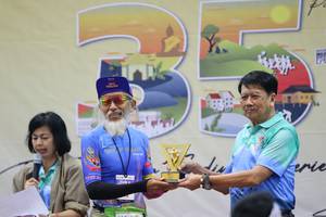 BIB: 
                            <button type="button" onclick="openModal(8778998)" class="btn btn-primary btn-sm float-right btn-popup" data-toggle="modal" data-target=".modal-high-quality">
                        <i class="fas fa-shopping-cart"></i> Add to Cart
                    </button>
                                            <button type="button" onclick="isThisMe(8778998, true)" class="btn btn-success btn-sm float-right btn-popup btn-isme hidden" data-toggle="tooltip" data-placement="bottom" title="นี่คือรูปของคุณใช่ไหม คลิกที่นี่เพื่อเอาเข้าอัลบั้ม">
                        <i class="fas fa-plus"></i> Add to album
                    </button>
                    <button type="button" onclick="isThisMe(8778998, false)" class="btn btn-warning btn-sm float-right btn-popup btn-isnotme hidden">
                        <i class="fas fa-ban"></i> Remove from album
                    </button>