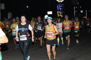 BIB: 135, 45127
                            <button type="button" onclick="openModal(7643742)" class="btn btn-primary btn-sm float-right btn-popup" data-toggle="modal" data-target=".modal-high-quality">
                        <i class="fas fa-shopping-cart"></i> Add to Cart
                    </button>
                                            <button type="button" onclick="isThisMe(7643742, true)" class="btn btn-success btn-sm float-right btn-popup btn-isme hidden" data-toggle="tooltip" data-placement="bottom" title="นี่คือรูปของคุณใช่ไหม คลิกที่นี่เพื่อเอาเข้าอัลบั้ม">
                        <i class="fas fa-plus"></i> Add to album
                    </button>
                    <button type="button" onclick="isThisMe(7643742, false)" class="btn btn-warning btn-sm float-right btn-popup btn-isnotme hidden">
                        <i class="fas fa-ban"></i> Remove from album
                    </button>