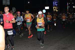 BIB: 46513
                            <button type="button" onclick="openModal(7626312)" class="btn btn-primary btn-sm float-right btn-popup" data-toggle="modal" data-target=".modal-high-quality">
                        <i class="fas fa-shopping-cart"></i> Add to Cart
                    </button>
                                            <button type="button" onclick="isThisMe(7626312, true)" class="btn btn-success btn-sm float-right btn-popup btn-isme hidden" data-toggle="tooltip" data-placement="bottom" title="นี่คือรูปของคุณใช่ไหม คลิกที่นี่เพื่อเอาเข้าอัลบั้ม">
                        <i class="fas fa-plus"></i> Add to album
                    </button>
                    <button type="button" onclick="isThisMe(7626312, false)" class="btn btn-warning btn-sm float-right btn-popup btn-isnotme hidden">
                        <i class="fas fa-ban"></i> Remove from album
                    </button>