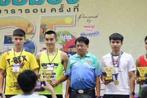 BIB: 204
                            <button type="button" onclick="openModal(8776482)" class="btn btn-primary btn-sm float-right btn-popup" data-toggle="modal" data-target=".modal-high-quality">
                        <i class="fas fa-shopping-cart"></i> Add to Cart
                    </button>
                                            <button type="button" onclick="isThisMe(8776482, true)" class="btn btn-success btn-sm float-right btn-popup btn-isme hidden" data-toggle="tooltip" data-placement="bottom" title="นี่คือรูปของคุณใช่ไหม คลิกที่นี่เพื่อเอาเข้าอัลบั้ม">
                        <i class="fas fa-plus"></i> Add to album
                    </button>
                    <button type="button" onclick="isThisMe(8776482, false)" class="btn btn-warning btn-sm float-right btn-popup btn-isnotme hidden">
                        <i class="fas fa-ban"></i> Remove from album
                    </button>