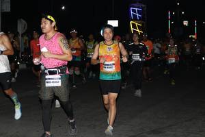 BIB: 4582, 48463
                            <button type="button" onclick="openModal(7643806)" class="btn btn-primary btn-sm float-right btn-popup" data-toggle="modal" data-target=".modal-high-quality">
                        <i class="fas fa-shopping-cart"></i> Add to Cart
                    </button>
                                            <button type="button" onclick="isThisMe(7643806, true)" class="btn btn-success btn-sm float-right btn-popup btn-isme hidden" data-toggle="tooltip" data-placement="bottom" title="นี่คือรูปของคุณใช่ไหม คลิกที่นี่เพื่อเอาเข้าอัลบั้ม">
                        <i class="fas fa-plus"></i> Add to album
                    </button>
                    <button type="button" onclick="isThisMe(7643806, false)" class="btn btn-warning btn-sm float-right btn-popup btn-isnotme hidden">
                        <i class="fas fa-ban"></i> Remove from album
                    </button>