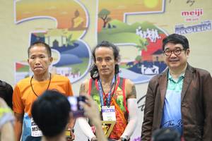 BIB: 
                            <button type="button" onclick="openModal(8772599)" class="btn btn-primary btn-sm float-right btn-popup" data-toggle="modal" data-target=".modal-high-quality">
                        <i class="fas fa-shopping-cart"></i> Add to Cart
                    </button>
                                            <button type="button" onclick="isThisMe(8772599, true)" class="btn btn-success btn-sm float-right btn-popup btn-isme hidden" data-toggle="tooltip" data-placement="bottom" title="นี่คือรูปของคุณใช่ไหม คลิกที่นี่เพื่อเอาเข้าอัลบั้ม">
                        <i class="fas fa-plus"></i> Add to album
                    </button>
                    <button type="button" onclick="isThisMe(8772599, false)" class="btn btn-warning btn-sm float-right btn-popup btn-isnotme hidden">
                        <i class="fas fa-ban"></i> Remove from album
                    </button>