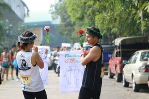 BIB: 42195
                            <button type="button" onclick="openModal(8762356)" class="btn btn-primary btn-sm float-right btn-popup" data-toggle="modal" data-target=".modal-high-quality">
                        <i class="fas fa-shopping-cart"></i> Add to Cart
                    </button>
                                            <button type="button" onclick="isThisMe(8762356, true)" class="btn btn-success btn-sm float-right btn-popup btn-isme hidden" data-toggle="tooltip" data-placement="bottom" title="นี่คือรูปของคุณใช่ไหม คลิกที่นี่เพื่อเอาเข้าอัลบั้ม">
                        <i class="fas fa-plus"></i> Add to album
                    </button>
                    <button type="button" onclick="isThisMe(8762356, false)" class="btn btn-warning btn-sm float-right btn-popup btn-isnotme hidden">
                        <i class="fas fa-ban"></i> Remove from album
                    </button>