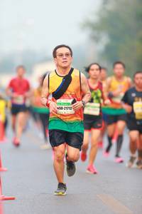 BIB: 21712
                            <button type="button" onclick="openModal(7416109)" class="btn btn-primary btn-sm float-right btn-popup" data-toggle="modal" data-target=".modal-high-quality">
                        <i class="fas fa-shopping-cart"></i> Add to Cart
                    </button>
                                            <button type="button" onclick="isThisMe(7416109, true)" class="btn btn-success btn-sm float-right btn-popup btn-isme hidden" data-toggle="tooltip" data-placement="bottom" title="นี่คือรูปของคุณใช่ไหม คลิกที่นี่เพื่อเอาเข้าอัลบั้ม">
                        <i class="fas fa-plus"></i> Add to album
                    </button>
                    <button type="button" onclick="isThisMe(7416109, false)" class="btn btn-warning btn-sm float-right btn-popup btn-isnotme hidden">
                        <i class="fas fa-ban"></i> Remove from album
                    </button>