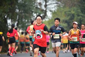 BIB: 043
                            <button type="button" onclick="openModal(9103339)" class="btn btn-primary btn-sm float-right btn-popup" data-toggle="modal" data-target=".modal-high-quality">
                        <i class="fas fa-shopping-cart"></i> Add to Cart
                    </button>
                                            <button type="button" onclick="isThisMe(9103339, true)" class="btn btn-success btn-sm float-right btn-popup btn-isme hidden" data-toggle="tooltip" data-placement="bottom" title="นี่คือรูปของคุณใช่ไหม คลิกที่นี่เพื่อเอาเข้าอัลบั้ม">
                        <i class="fas fa-plus"></i> Add to album
                    </button>
                    <button type="button" onclick="isThisMe(9103339, false)" class="btn btn-warning btn-sm float-right btn-popup btn-isnotme hidden">
                        <i class="fas fa-ban"></i> Remove from album
                    </button>
