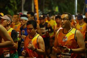 BIB: 46818, 952, 42551
                            <button type="button" onclick="openModal(7435334)" class="btn btn-primary btn-sm float-right btn-popup" data-toggle="modal" data-target=".modal-high-quality">
                        <i class="fas fa-shopping-cart"></i> Add to Cart
                    </button>
                                            <button type="button" onclick="isThisMe(7435334, true)" class="btn btn-success btn-sm float-right btn-popup btn-isme hidden" data-toggle="tooltip" data-placement="bottom" title="นี่คือรูปของคุณใช่ไหม คลิกที่นี่เพื่อเอาเข้าอัลบั้ม">
                        <i class="fas fa-plus"></i> Add to album
                    </button>
                    <button type="button" onclick="isThisMe(7435334, false)" class="btn btn-warning btn-sm float-right btn-popup btn-isnotme hidden">
                        <i class="fas fa-ban"></i> Remove from album
                    </button>