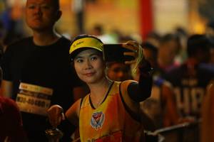 BIB: 40480
                            <button type="button" onclick="openModal(7432285)" class="btn btn-primary btn-sm float-right btn-popup" data-toggle="modal" data-target=".modal-high-quality">
                        <i class="fas fa-shopping-cart"></i> Add to Cart
                    </button>
                                            <button type="button" onclick="isThisMe(7432285, true)" class="btn btn-success btn-sm float-right btn-popup btn-isme hidden" data-toggle="tooltip" data-placement="bottom" title="นี่คือรูปของคุณใช่ไหม คลิกที่นี่เพื่อเอาเข้าอัลบั้ม">
                        <i class="fas fa-plus"></i> Add to album
                    </button>
                    <button type="button" onclick="isThisMe(7432285, false)" class="btn btn-warning btn-sm float-right btn-popup btn-isnotme hidden">
                        <i class="fas fa-ban"></i> Remove from album
                    </button>