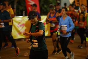 BIB: 1300
                            <button type="button" onclick="openModal(7436547)" class="btn btn-primary btn-sm float-right btn-popup" data-toggle="modal" data-target=".modal-high-quality">
                        <i class="fas fa-shopping-cart"></i> Add to Cart
                    </button>
                                            <button type="button" onclick="isThisMe(7436547, true)" class="btn btn-success btn-sm float-right btn-popup btn-isme hidden" data-toggle="tooltip" data-placement="bottom" title="นี่คือรูปของคุณใช่ไหม คลิกที่นี่เพื่อเอาเข้าอัลบั้ม">
                        <i class="fas fa-plus"></i> Add to album
                    </button>
                    <button type="button" onclick="isThisMe(7436547, false)" class="btn btn-warning btn-sm float-right btn-popup btn-isnotme hidden">
                        <i class="fas fa-ban"></i> Remove from album
                    </button>